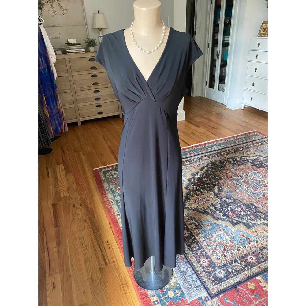 Jones New York Black V-Neck Empire Waist Midi Dress Size 10 Cap Sleeve Jersey - Picture 2 of 11